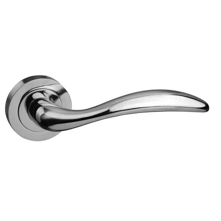 M77CP Mediterranean Ancon Lever Door Handle on Round Rose - Polished Chrome