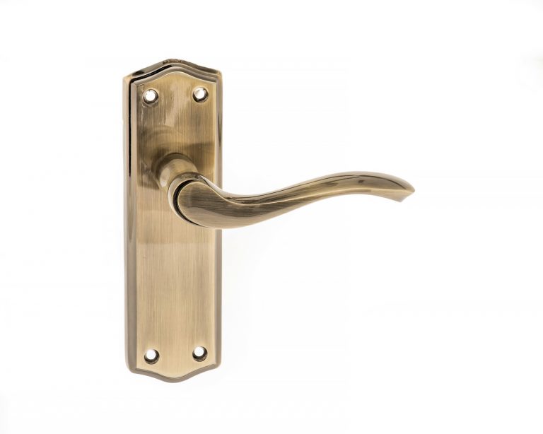 OE178LAB Old English Warwick Latch Lever Door Handle on Backplate - Antique Brass