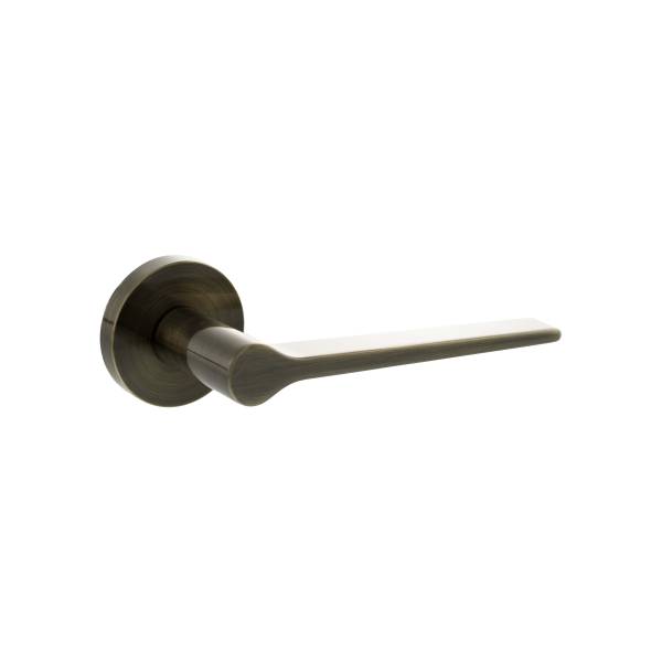 SPR180AB Senza Pari Laviano Lever Door Handle on Minimal Round Rose - Antique Brass